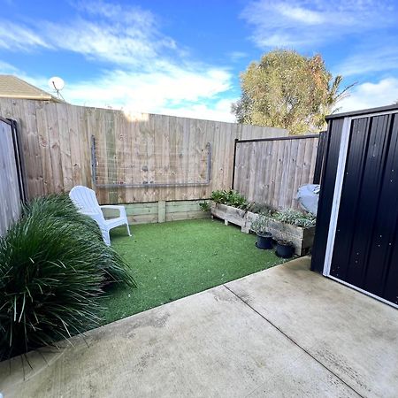 Modern Mangere Town House Villa Auckland Bagian luar foto